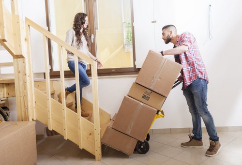 Same-day man and van service for urgent transport in Finsbury
